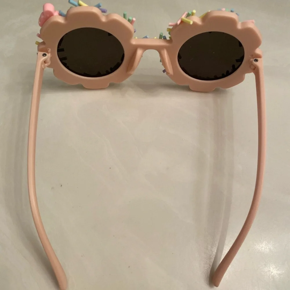 Girls light pink flower shaped sunglasses w sprinkles and ice cream charm
